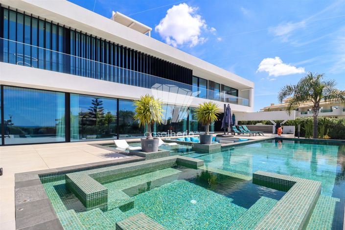 Image No.6-5 Bed House for sale