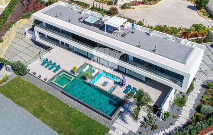 Image No.7-5 Bed House for sale