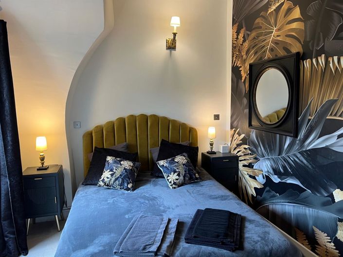 Image No.19-5 Bed House for sale