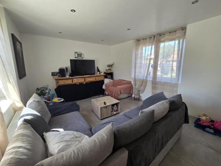 Image No.9-3 Bed House for sale