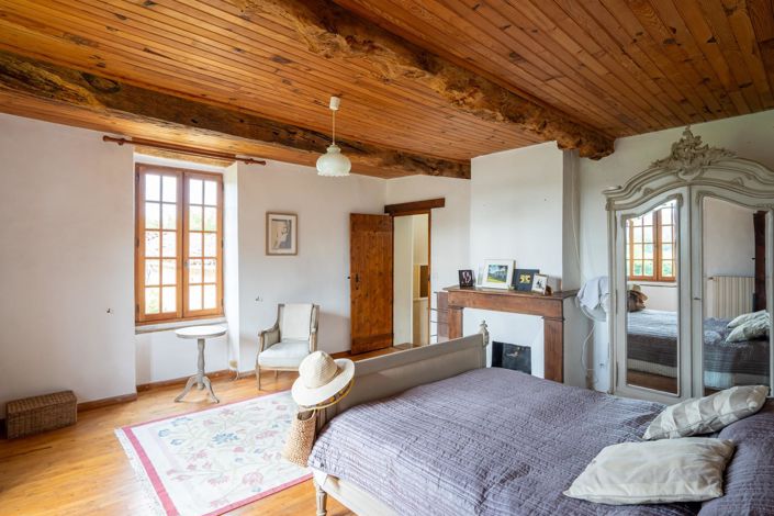 Image No.12-4 Bed House for sale