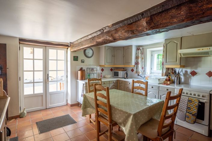 Image No.6-4 Bed House for sale