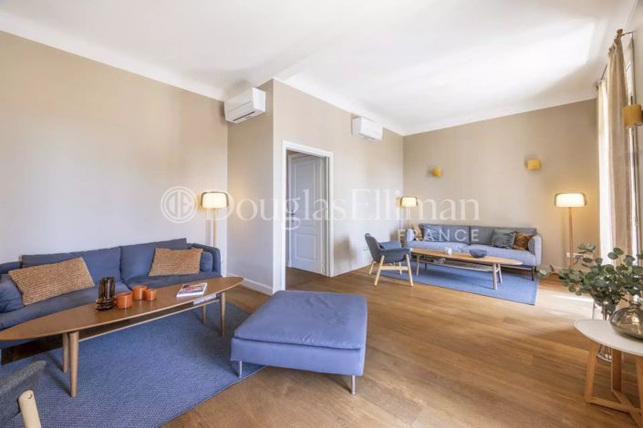 Image No.7-5 Bed House for sale