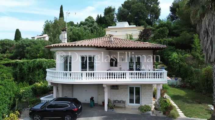 Image No.3-6 Bed House for sale