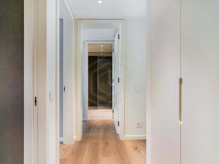 Image No.29-3 Bed Apartment for sale