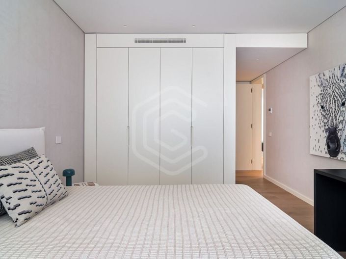 Image No.28-2 Bed Apartment for sale