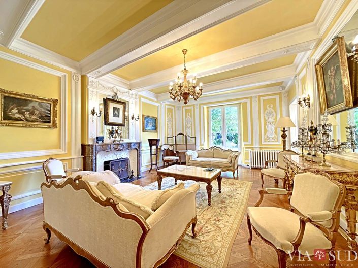 Image No.9-6 Bed House for sale