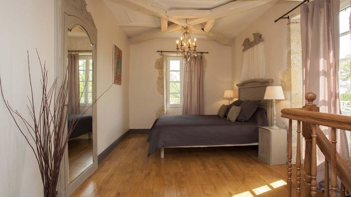 Image No.22-11 Bed Property for sale