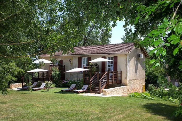 Image No.25-11 Bed Property for sale