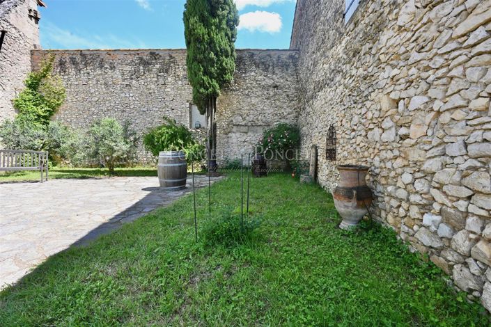 Image No.47-12 Bed House for sale