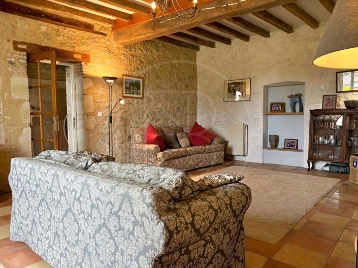 Image No.5-8 Bed House for sale