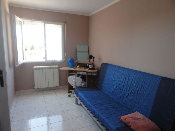 Image No.8-3 Bed House for sale