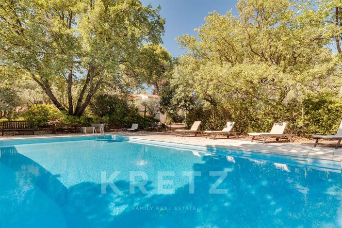 Image No.17-8 Bed House for sale