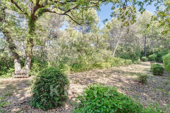 Image No.18-8 Bed House for sale