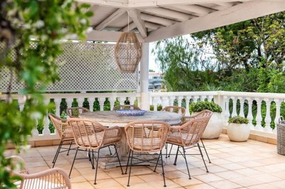 1 - Loule, House
