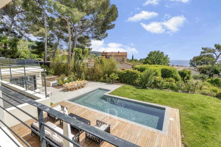 Image No.12-4 Bed House for sale