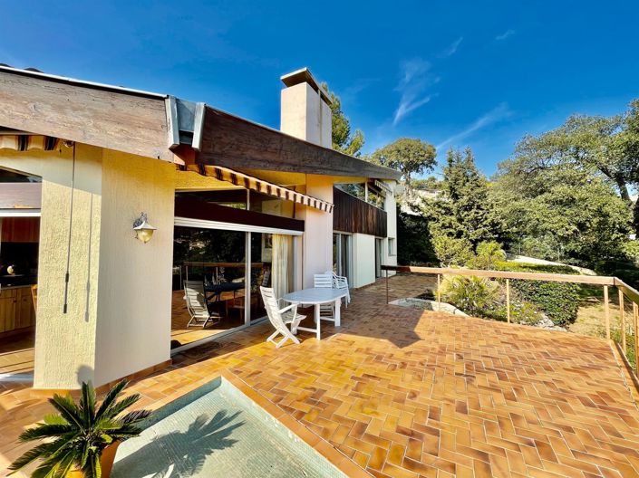 Image No.15-3 Bed House for sale