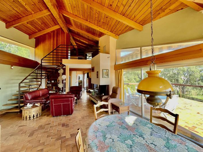 Image No.18-3 Bed House for sale