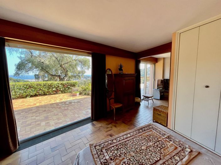 Image No.22-3 Bed House for sale