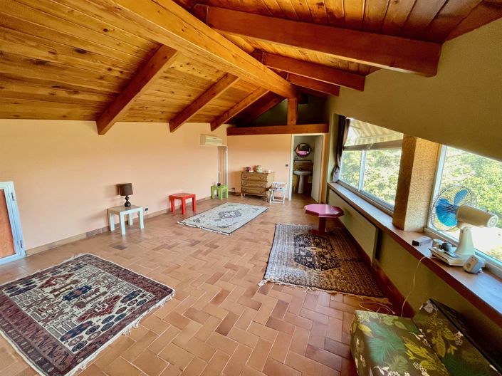 Image No.25-3 Bed House for sale