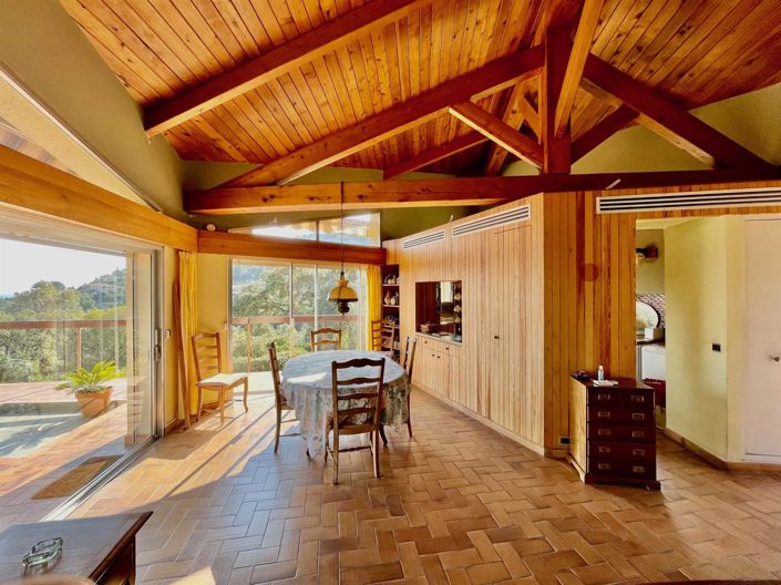 Image No.7-3 Bed House for sale