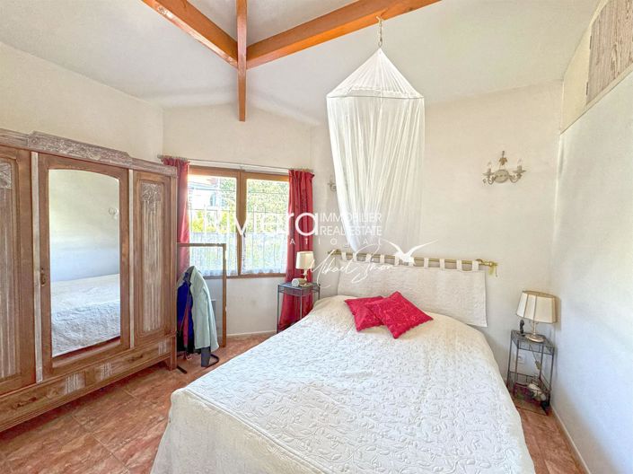 Image No.13-4 Bed House for sale