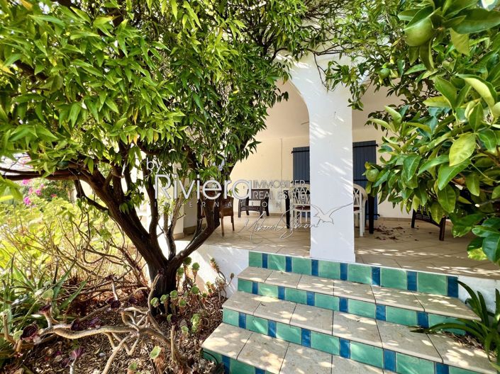 Image No.24-4 Bed House for sale