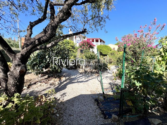 Image No.27-4 Bed House for sale