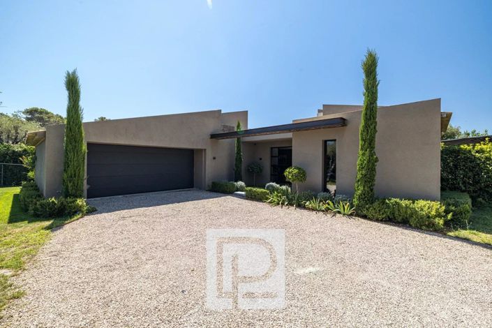 Image No.26-5 Bed House for sale