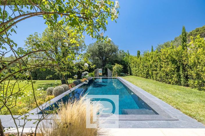 Image No.3-5 Bed House for sale