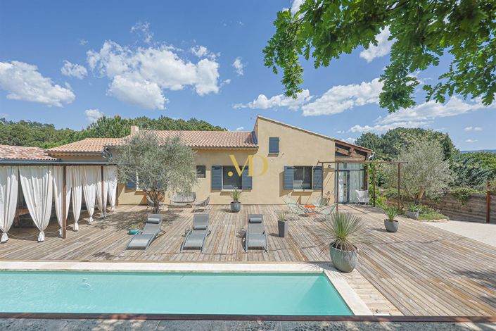 Image No.1-5 Bed House for sale