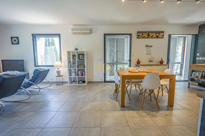 Image No.13-5 Bed House for sale