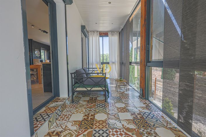 Image No.18-5 Bed House for sale