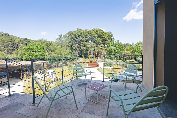 Image No.27-5 Bed House for sale