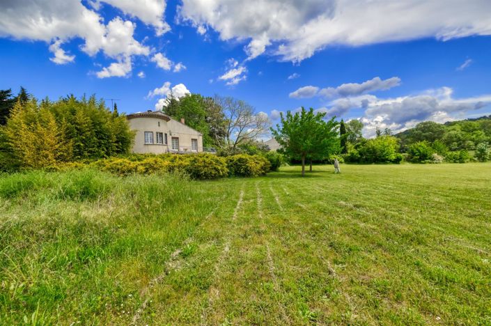 Image No.1-4 Bed House for sale