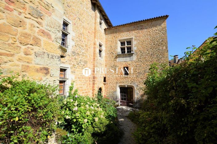 Image No.7-5 Bed Property for sale