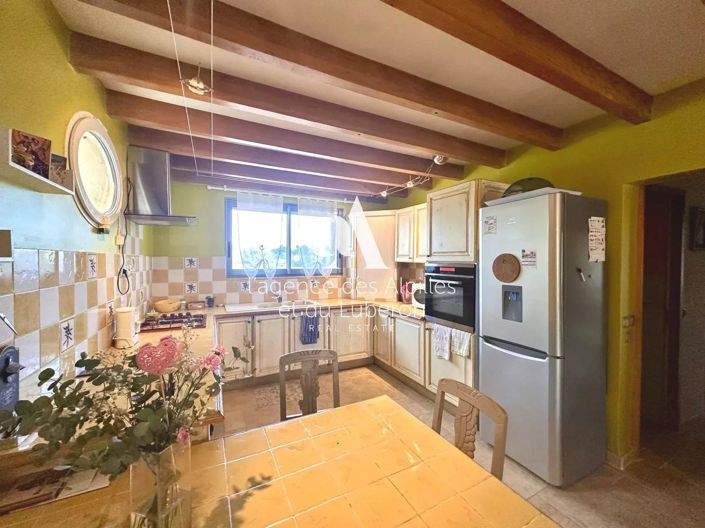 Image No.6-7 Bed House for sale