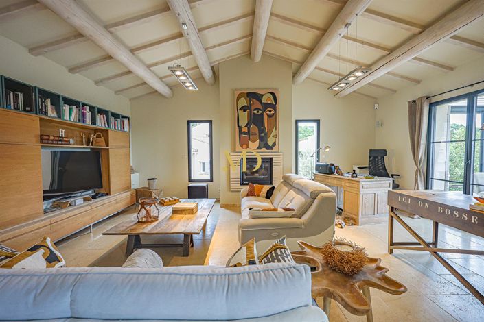 Image No.19-4 Bed House for sale