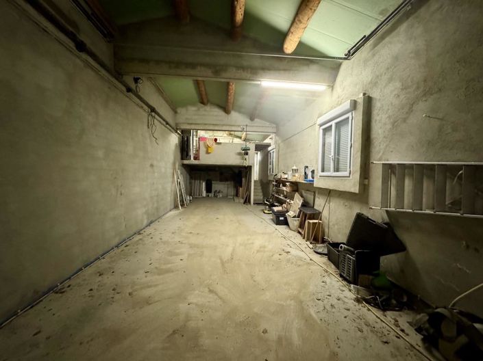 Image No.21-5 Bed House for sale