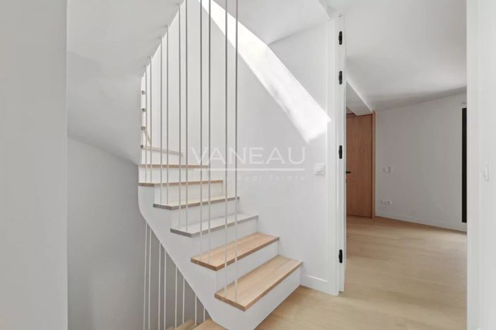 Image No.10-4 Bed House for sale