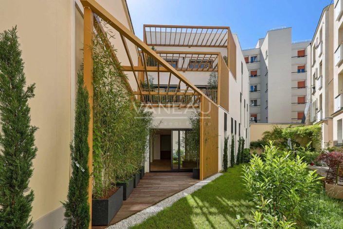 Image No.12-4 Bed House for sale