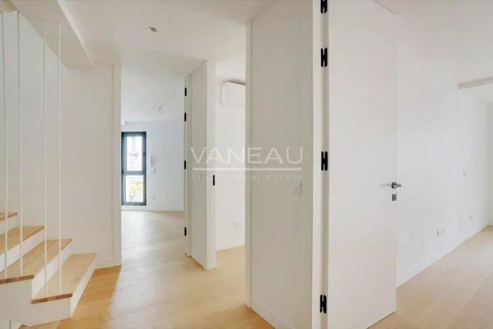 Image No.5-4 Bed House for sale