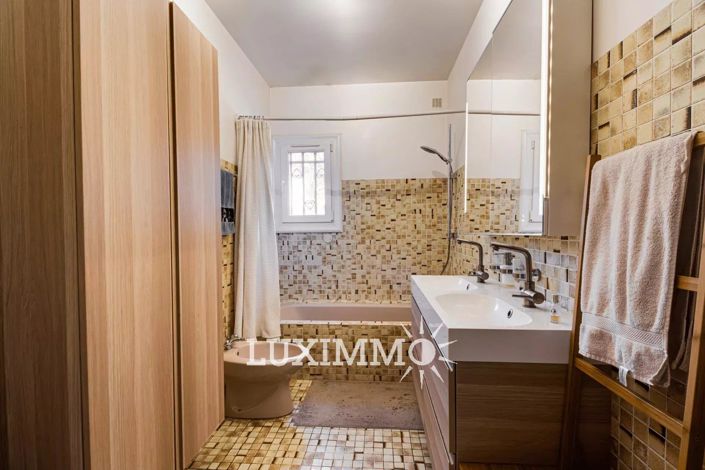 Image No.9-4 Bed House for sale