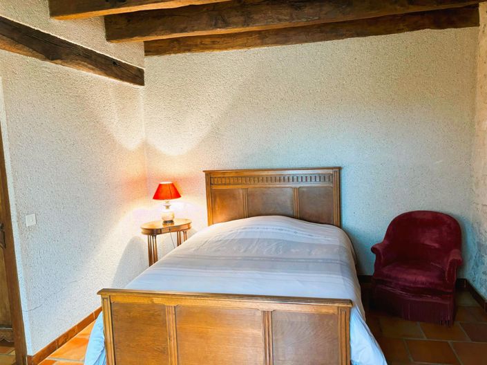 Image No.10-3 Bed House for sale