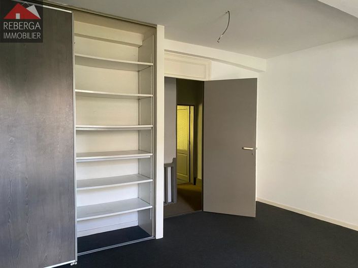 Image No.6-1 Bed House for sale