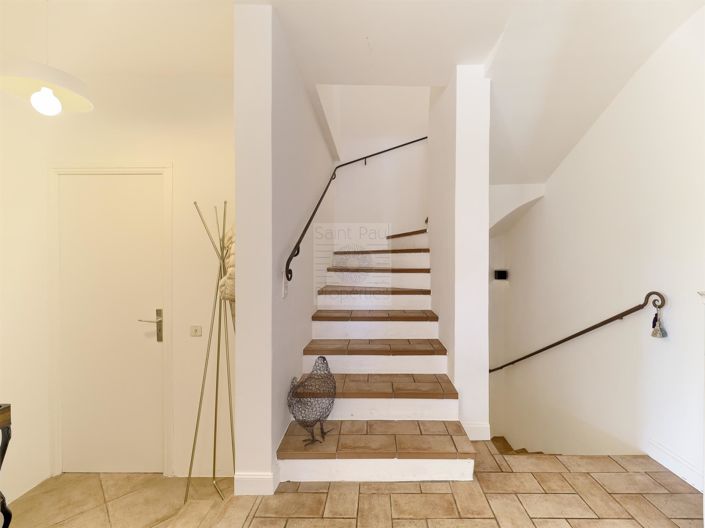 Image No.14-5 Bed House for sale