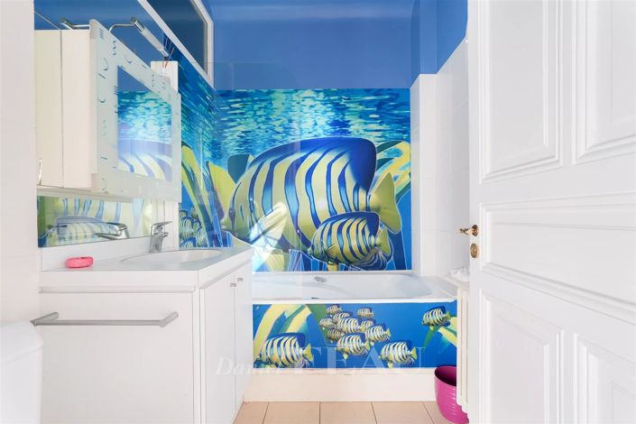 Image No.19-5 Bed House for sale