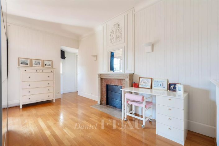 Image No.23-5 Bed House for sale