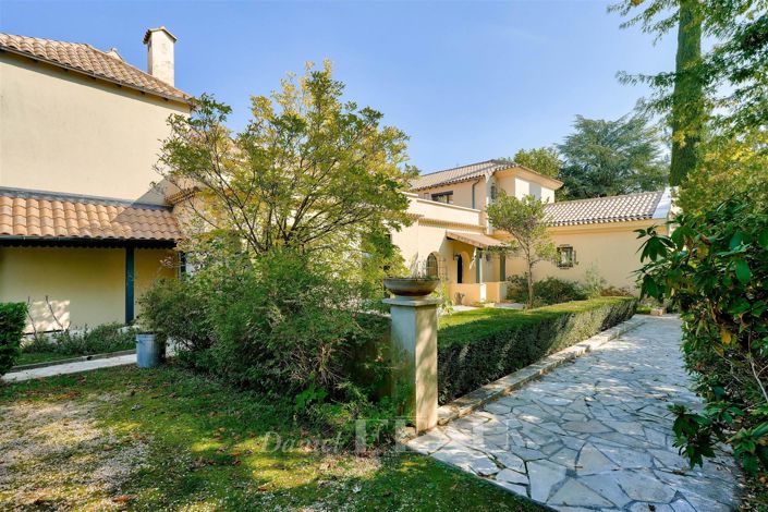 Image No.37-5 Bed House for sale