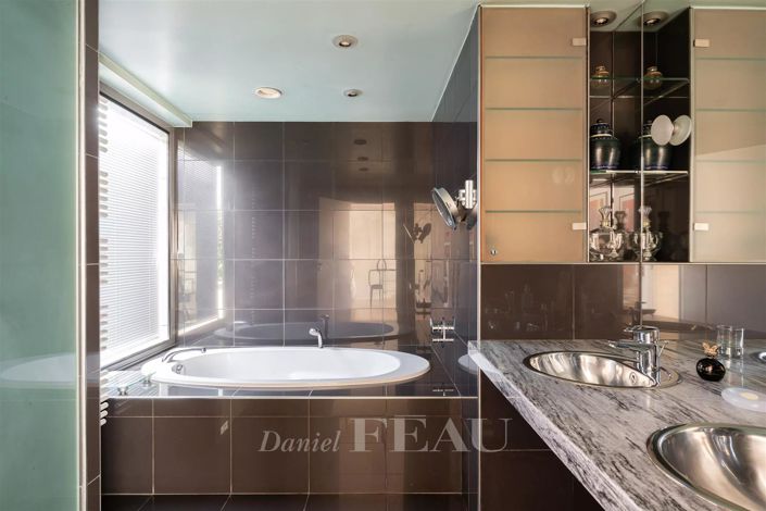 Image No.31-3 Bed Apartment for sale